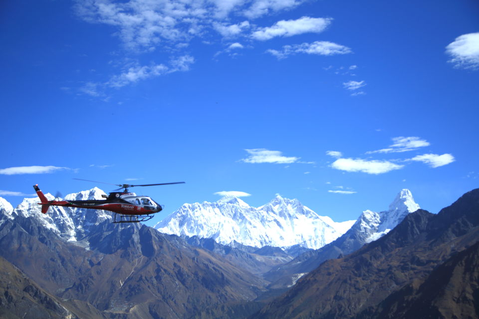 Everest helicopter tour to base camp